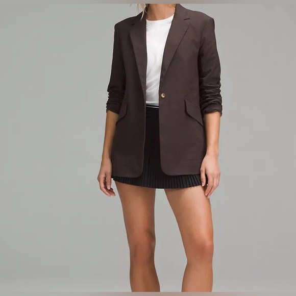 NWT SIZE M Lululemon Athletica Chocolate Blazer - Picture 1 of 7